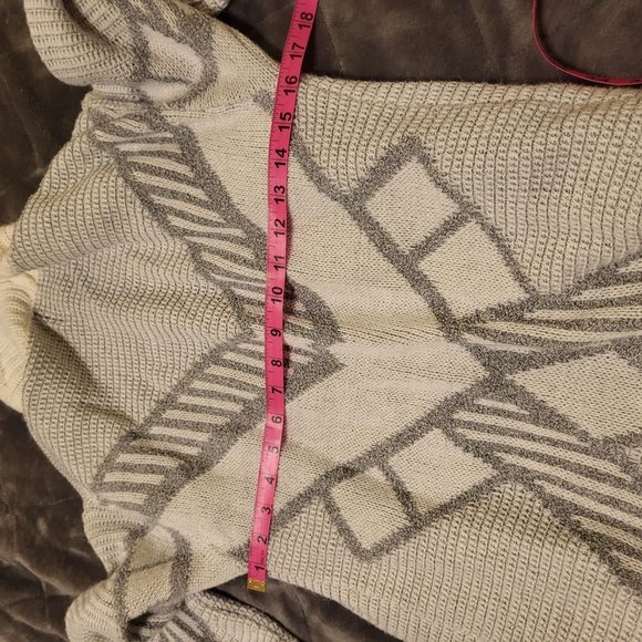 Lovemarks Women's Acrylic Cardigan, Gray & White, Size Medium - Picture 8 of 8